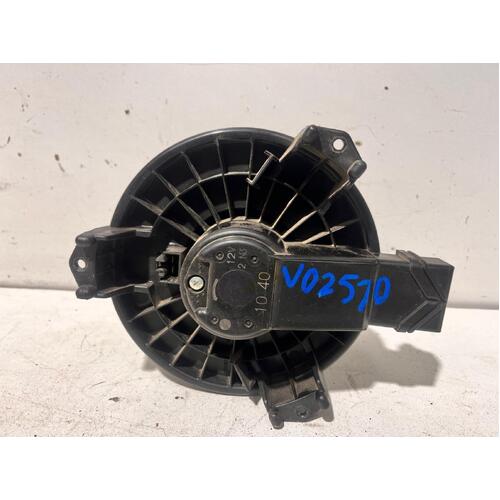 Toyota Hiace Heater Fan Motor TRh201 03/2005-04/2019