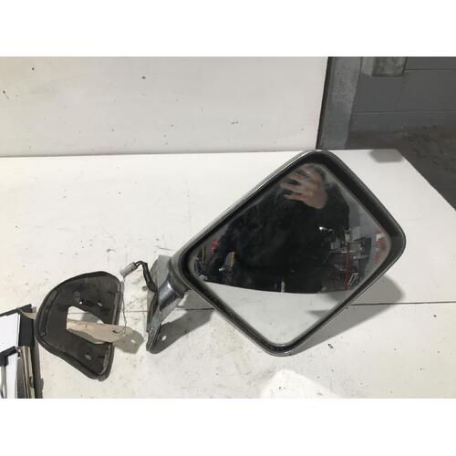 Toyota 4 Runner 4WD Right Door Mirror RN130 08/1984-09/1989