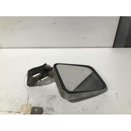 Toyota 4 Runner 4WD Right Door Mirror VZN130 08/1984-09/1989