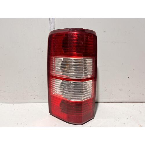 Dodge NITRO Left Taillight KA 06/07-12/11