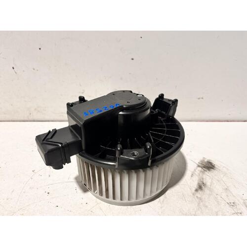 Toyota COROLLA Heater Fan Motor ZRE182 10/12-06/18 