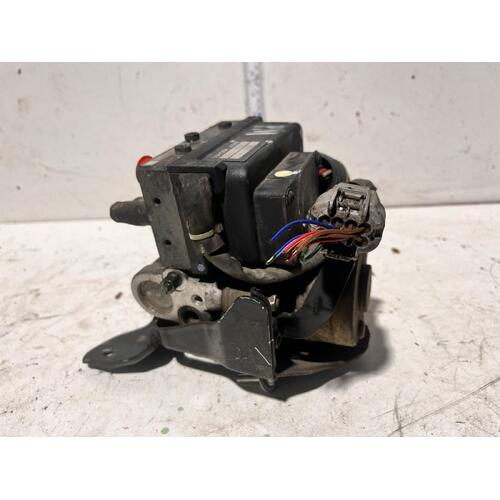 Toyota COROLLA ABS Pump AE102 05/92-10/99 