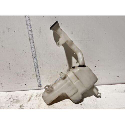 Nissan NAVARA Washer Bottle D22 02/03-08/15