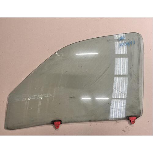 Toyota Hiace Window Glass Left Front SBV RCH11 10/1995-02/2004