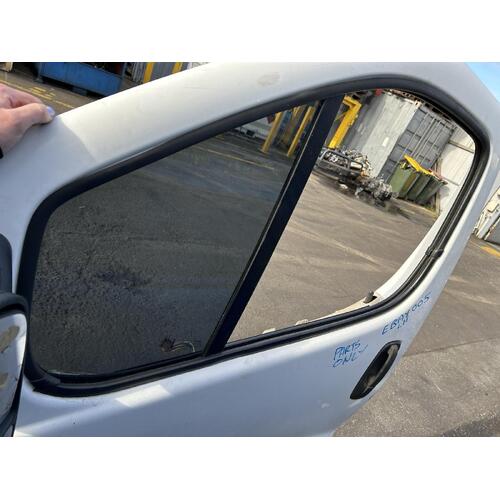 Renault Trafic Left Front Door 1/4 Glass X83 04/2004-12/2014