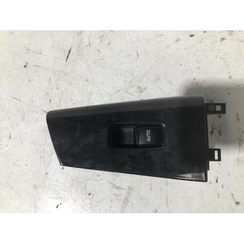 Toyota Corolla Left Rear Window Switch ZZE122 12/2001-04/2007