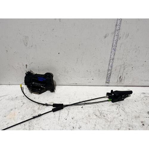 Toyota Hilux Left Front Door Lock Mechanism GUN126 09/2015-Current