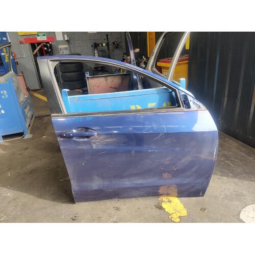 Honda HR-V Right Front Door Shell RU5 12/2014-10/2021