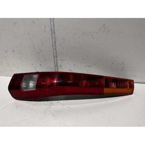 Honda CR-V RIght Tail Light RD7 12/2001-10/2004