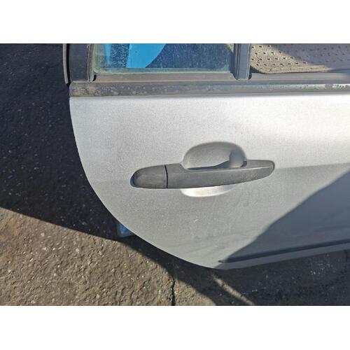 Toyota Corolla Right Rear Outer Door Handle ZZE122 12/2001-06/2007