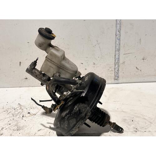 Toyota Hilux Brake Booster with Master Cylinder KUN26 03/2005-08/2015