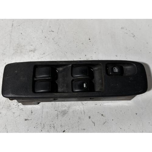 Mitsubishi Pajero Master Window Switch NM 05/2000-10/2002