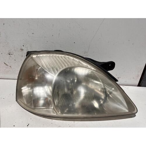 Kia RIO Right Headlight DC  09/02-07/05