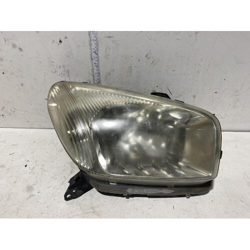 Toyota RAV4 Right Head Light ACA21 07/2000-07/2003