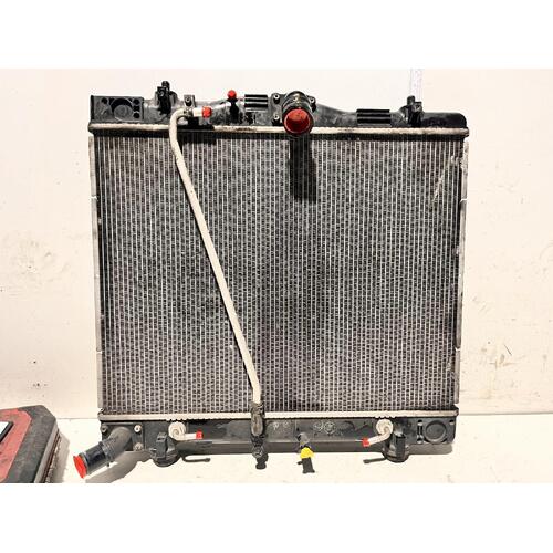 Toyota HIACE Radiator TRH201 2.7 Petrol 2TR-FE 03/05-04/19 Auto