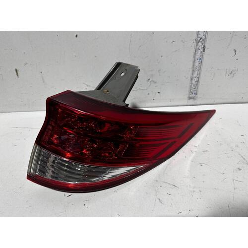 Toyota Tarago Right Tail Light ACR50 12/2008-06/2020