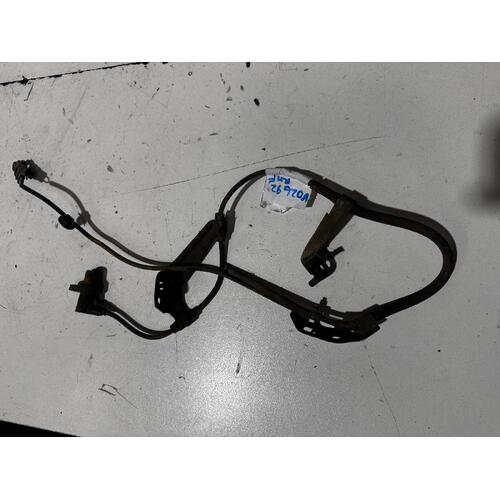 Toyota RAV4 Right Front ABS Sensor ACA21 07/2000-10/2005