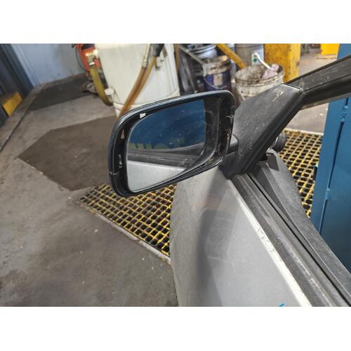 Toyota Corolla Left Door Mirror ZZE122 04/2004-06/207