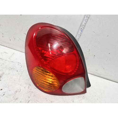 Toyota COROLLA Left Taillight AE112 SECA 10/99-11/01 