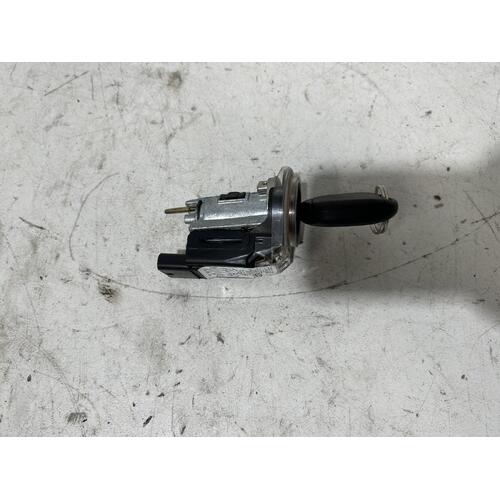 Toyota RAV4 Ignition Barrel with Key ACA23 10/2003-10/2005