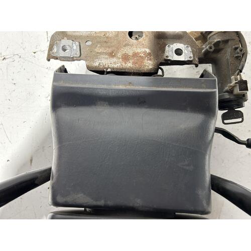 Toyota Hiace SBV Steering Column Shroud RCH12 10/1995-02/2004