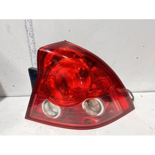 Holden COMMODORE Right Taillight VZ Sedan 08/04-06/06 