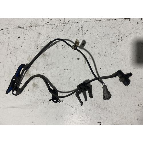 Toyota Estima Left Front ABS Sensor MCR30 2000-2006