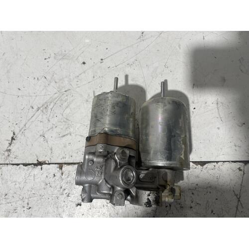 Toyota Prius Brake Booster Pump NHP10 12/11-03/20