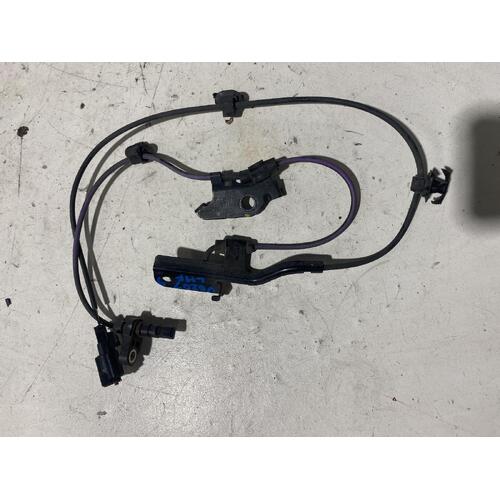 Toyota Estima Left Front ABS Sensor GRS50 2005-2019