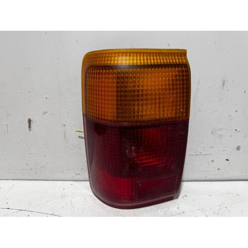 Toyota 4 Runner Left Tail Light VZN130 10/1989-10/1991