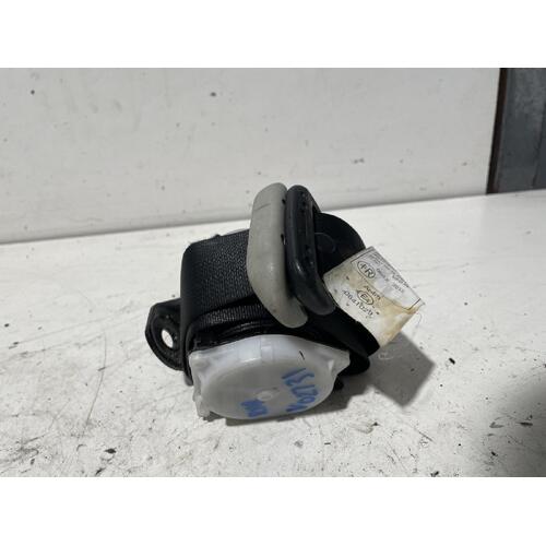 Toyota Prius C Right Rear Seatbelt NHP10 12/11-03/20