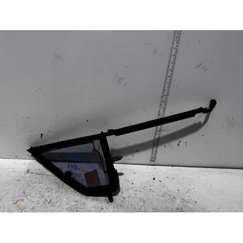 Toyota 4 Runner Left Front Door 1/4 Glass VZN130 10/1989-06/1996