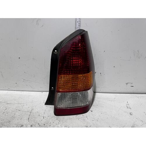 Mazda Tribute Right Tail Light YU 02/2001-11/2003