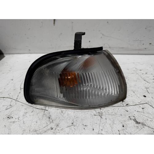 Subaru Liberty Right Corner Light B2 06/1994-01/1999