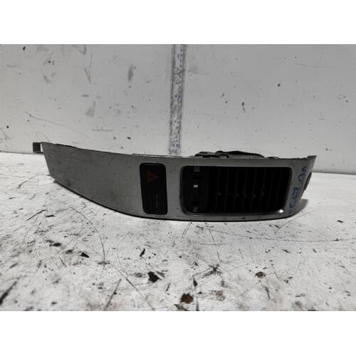 Toyota Prado Right Dash Vent KZJ120 02/2003-10/2009