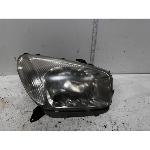 Toyota RAV4 Right Head Light ACA21 07/2000-07/2003