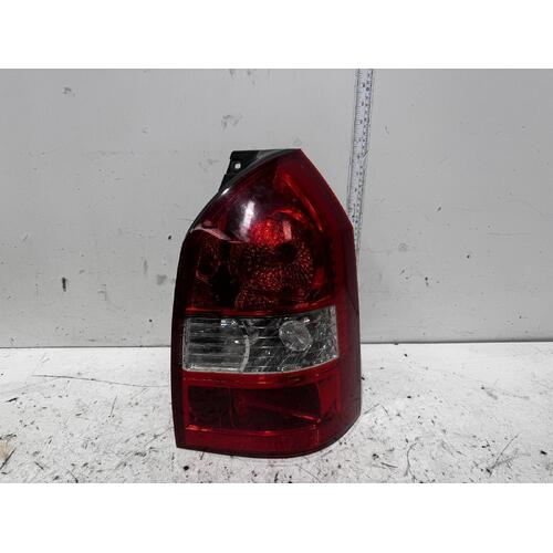 Hyundai Tucson Right Tail Light 08/2004-01/2010