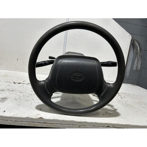 Toyota Hiace Steering Wheel with Horn Pad RZH103 09/1998-12/2004