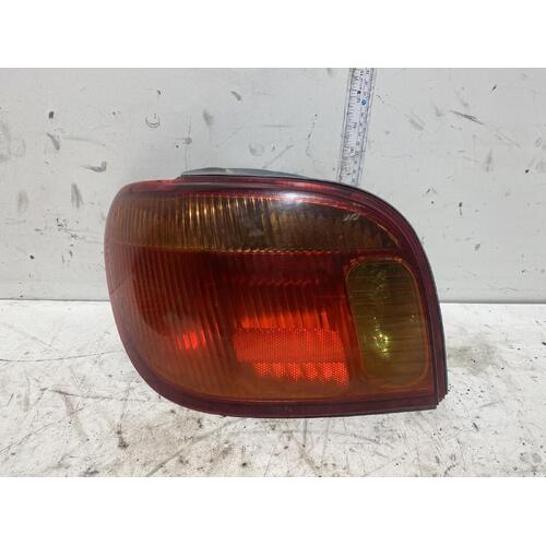 Toyota Echo Left Tail Light NCP10 10/2002-09/2005
