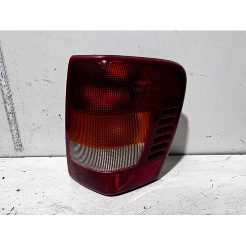 Jeep Grand Cherokee Right Tail Light WJ 06/1999-06/2005