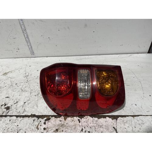 Toyota RAV4 Left Tail Light ACA23 07/2003-10/2005