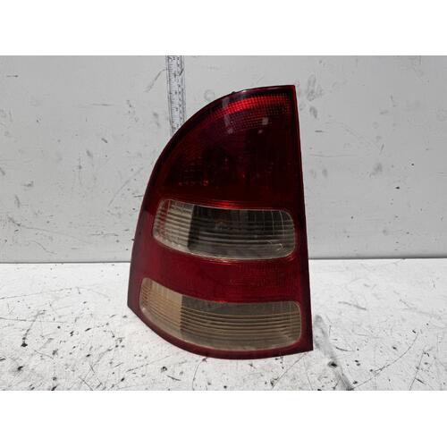 Toyota Corolla Left Tail Light ZZE122 12/2001-03/2004