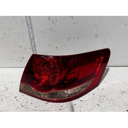 Toyota Aurion Right Tail Light GSV40 10/2006-08/2009