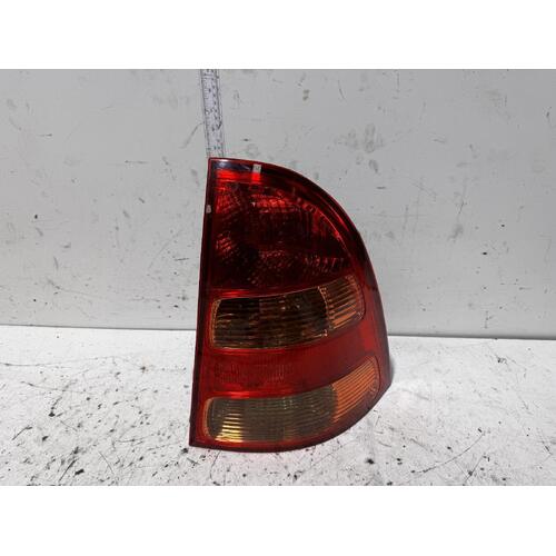 Toyota Corolla Right Tail Light ZZE122 04/2004-06/2007