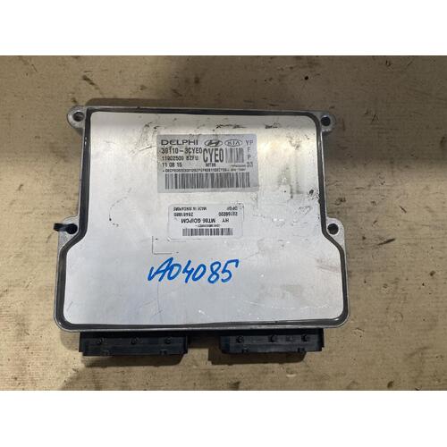 Kia Carnival Engine ECU. 3.3L Petrol G6DH YP 02/15-10/20