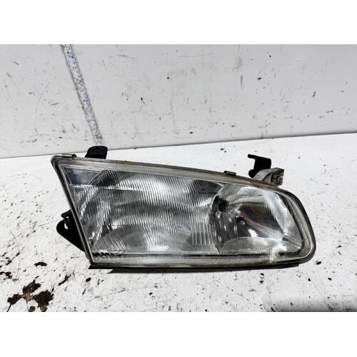 Toyota Camry Right Head Light MCV20 08/1997-09/2000