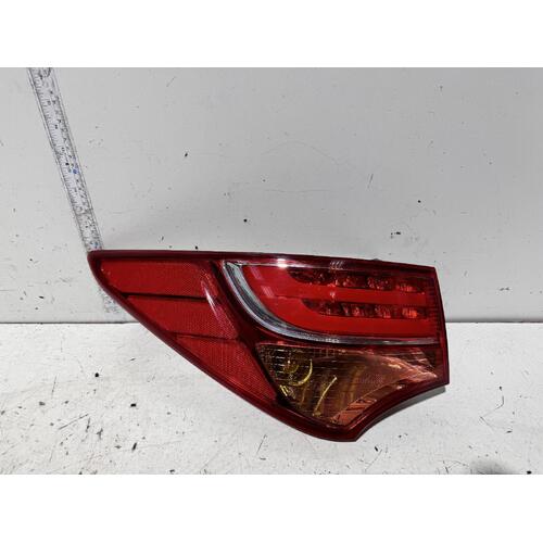 Hyundai Santa Fe Left Tail Light DM 06/2012-05/2015