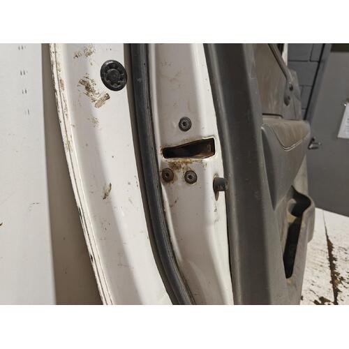 Toyota Hilux Left Front Door Lock Mechanism TGN16 03/2005-08/2015