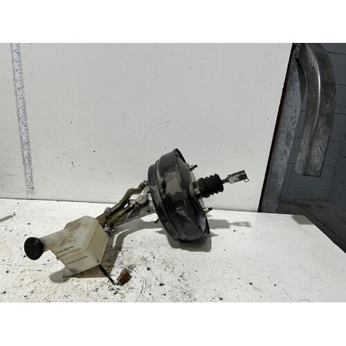 Toyota Hiace Brake Booster with Master Cylinder RZH113 10/1989-12/2004