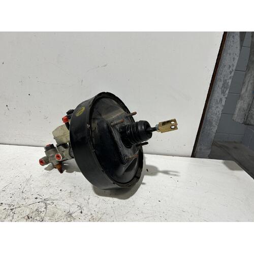 Toyota Corolla Brake Booster with Master Cylinder AE92 06/1989-08/1994
